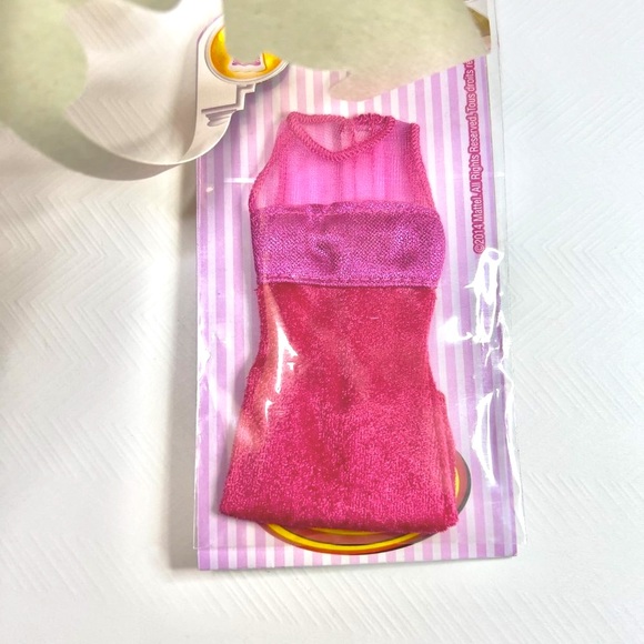 Lot of 2 New Barbie Doll Dress Up Fashion Style Fancy Dresses - Picture 5 of 5